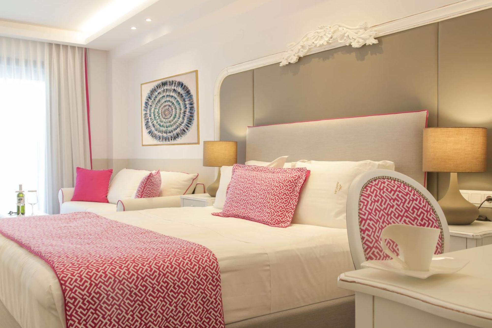 Avaton Luxury Beach Resort - Relais & Chateaux أُرانّوبولي الغرفة الصورة